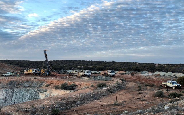Alt Resources raises $4 million in heavily oversubscribed placement to develop gold projects