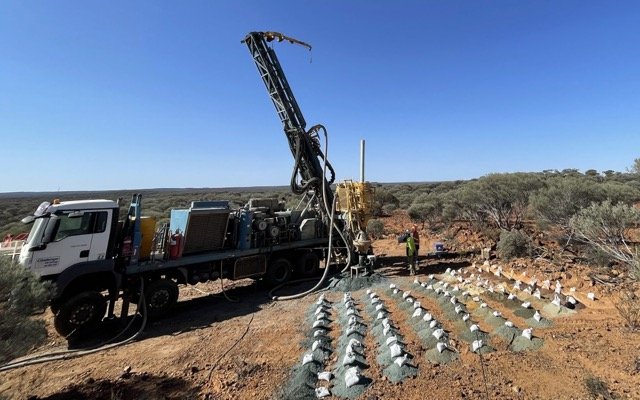 Alto Metals identifies historic high-grade targets at Sandstone gold project