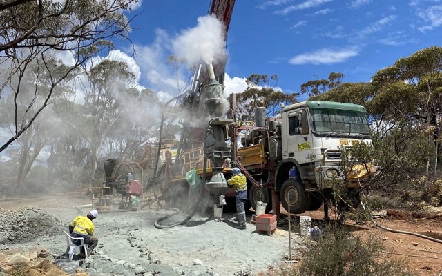 Auric Mining’s final assays from maiden Munda drill program reveal more wide high-grade hits