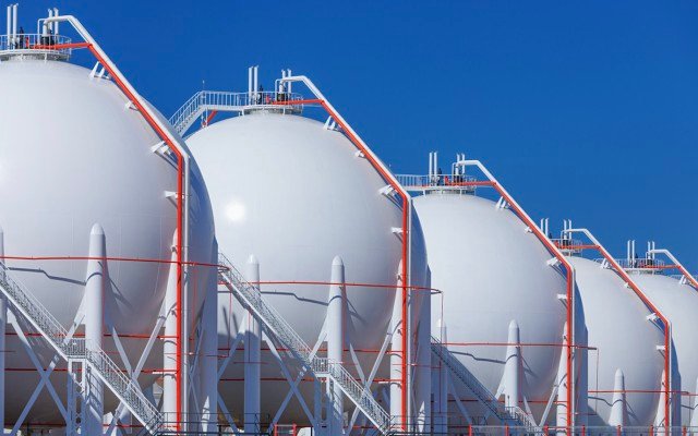 Australian LNG shipments fall as industry hit by lower prices, write-downs