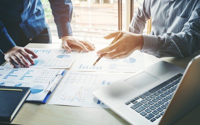 The week in Small Caps: Baby Bunting forecasts strong year ahead, AuMake steps into A1 & A2 milk market, Argosy produces lithium