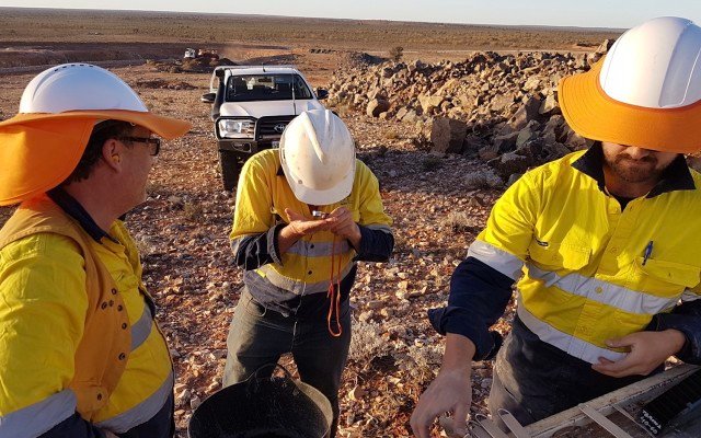 Barton Gold’s IPO exceeds maximum $15m subscription within five days, offer to close early