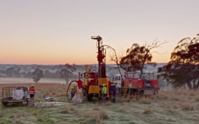 Battery Minerals continues to define gold potential in White Rabbit district