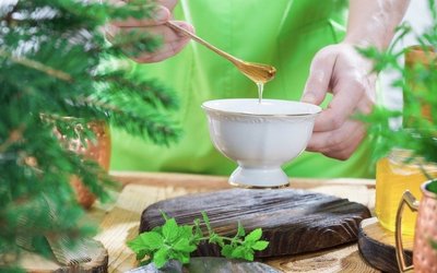 Bioxyne prepares colostrum and honey health product for Chinese market