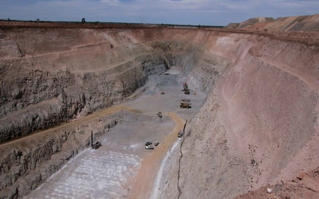 Black Cat Syndicate closes in on 1Moz gold resource by adding three more projects