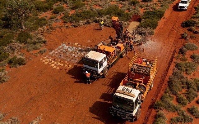 Caeneus Minerals’ maiden aircore program underway at Roberts Hill as gold exploration heats up in prolific Mallina Basin