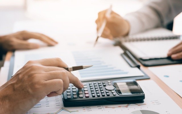 Can financial planning rise again?