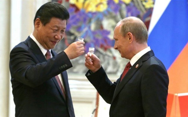 China joins Russia in gold-buying binge as the east continues to diversify away from the greenback