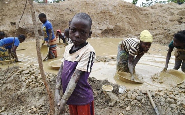 Cobalt supply chain needs transparency as human rights violations continue in DRC