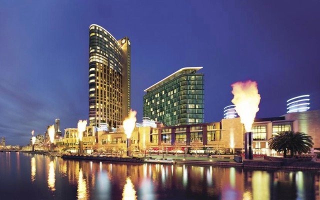 Weekly review: Crown pushes the share market casino into action