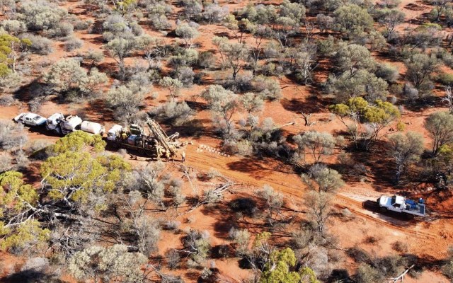 E79 Gold Mines starts aircore drilling at Laverton South gold project