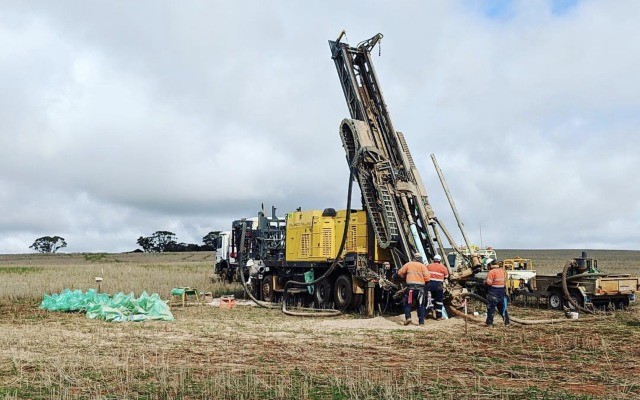 Explaurum’s board gives green light for Alkane Resources ‘strategic alliance’