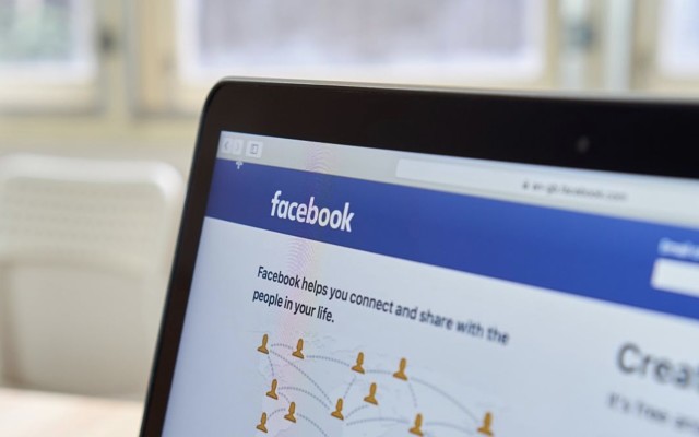 Facebook threatens to ban news sharing in Australia if proposed law gets approved