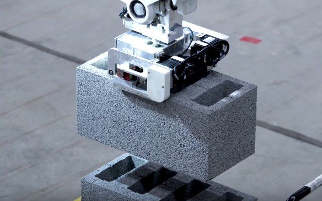 Fastbrick Robotics completes stability testing for Hadrian X construction robot