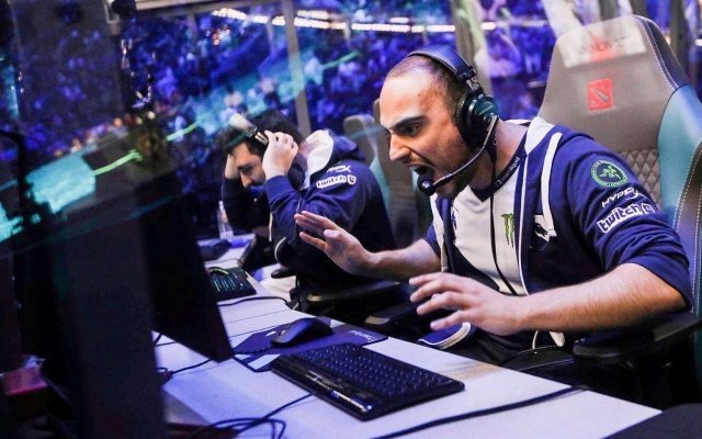 Fatfish expands online gaming exposure with eSports.com venture