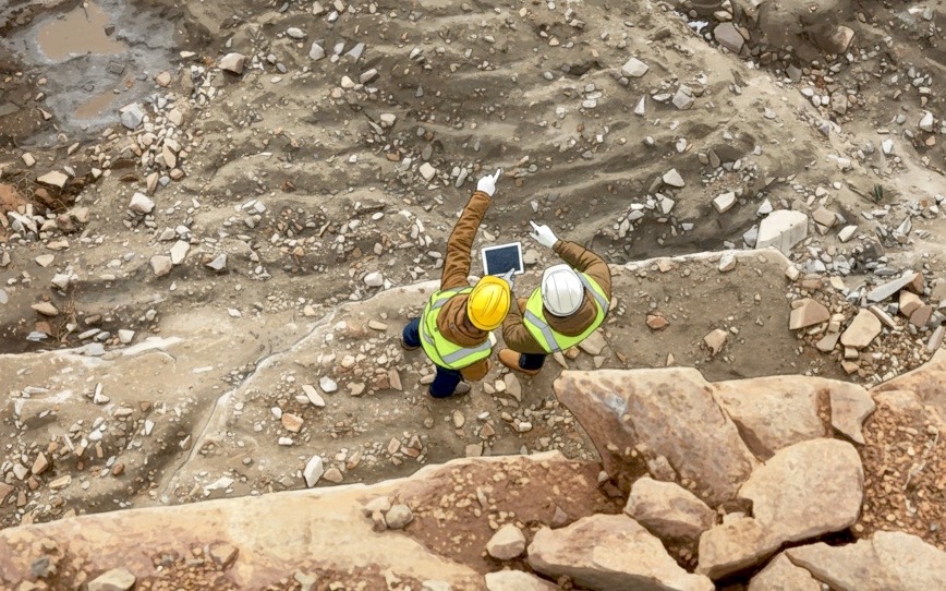 Flynn Gold Hits Target Structures and Quartz Veining in Maiden Drilling at Golden Ridge Prospect