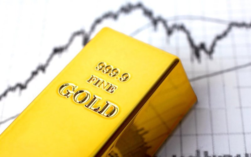 Gold price poised for continued strength in 2025 as analysts raise targets