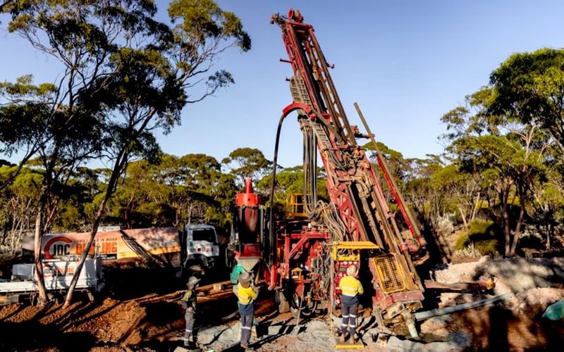 Golden Horse Minerals delivers high-grade assays from drilling below historical open pit at Hopes Hill