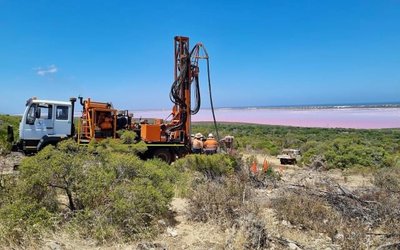Heavy Minerals secures Dutch finance support for Port Gregory garnet project