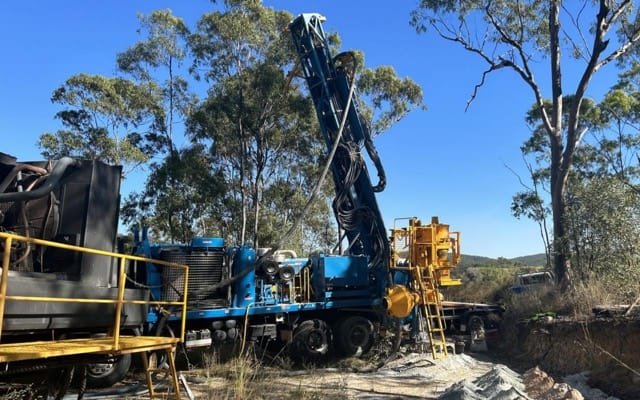 Historic prospecting pit discoveries at Mt Chalmers opens up new exploration options for QMines