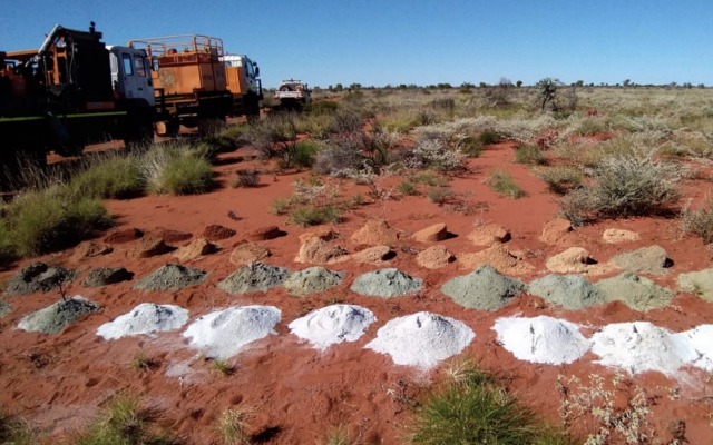 Kairos Minerals intersects anomalous gold and lithium at Kangan project