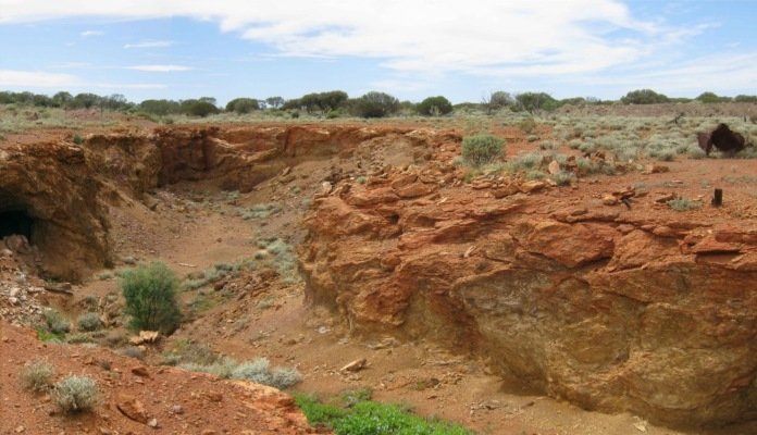 Kin Mining discovers new primary gold zone within Leonora Gold Project