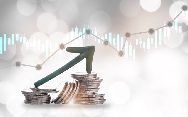 Weekly review: market steps back from the abyss