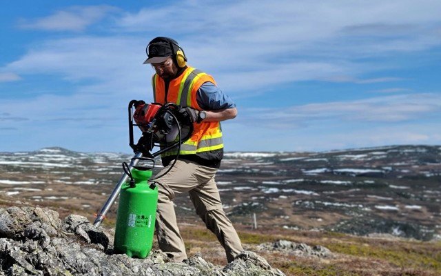 Matador Mining reveals early success from Cape Ray gold drilling