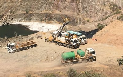 Meteoric Resources confirms visible gold in thick zones at Palm Springs project