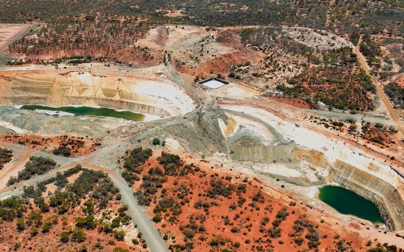 Minerals 260 delivers thick gold hits in first drilling campaign at Bullabulling project in WA