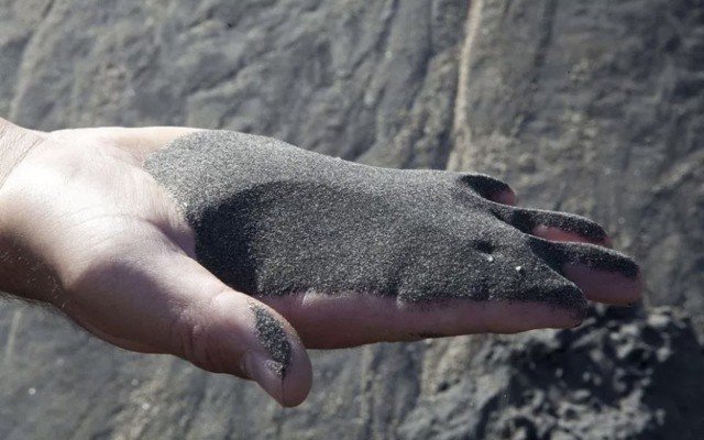 MRG Metals picks up high potential heavy mineral sands projects in Mozambique