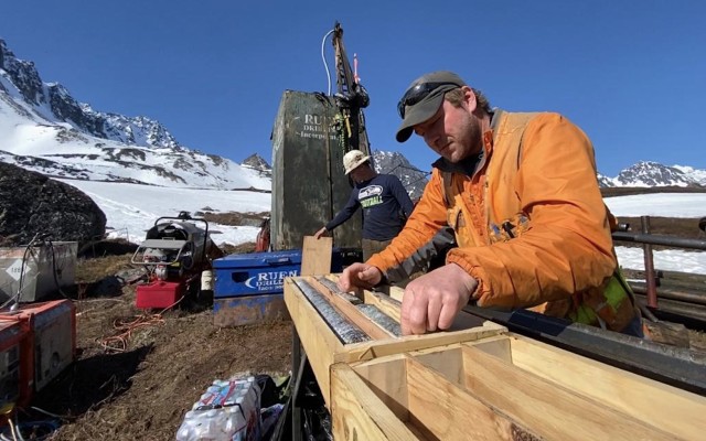 Nova Minerals’ drilling at Korbel Main confirms large scale mineralisation, calls trading halt for more results