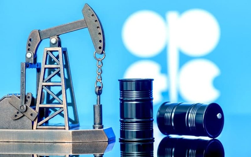 Oil prices fall as OPEC+ sticks to voluntary production hike timeline