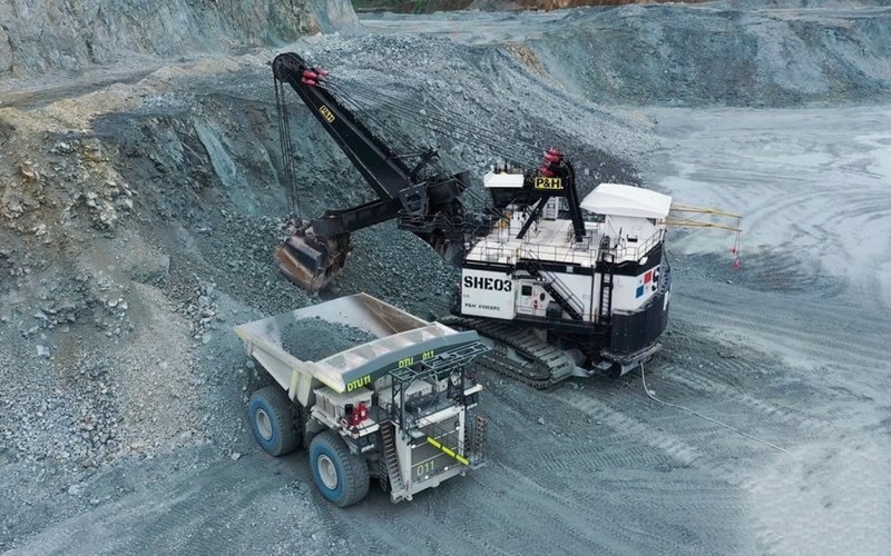 Panama government shuts down one of world’s largest copper mines