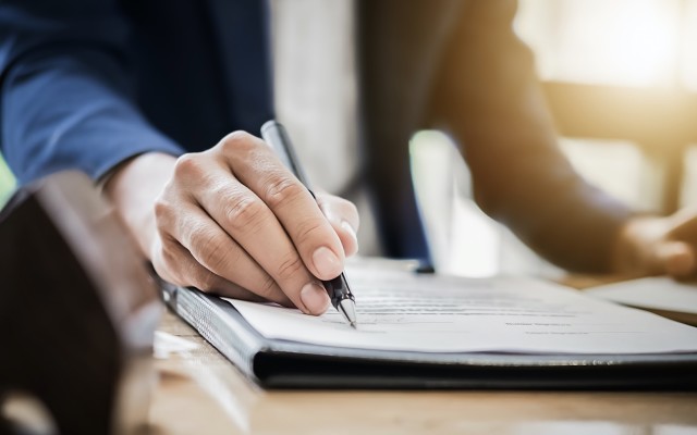 QuickFee and Splitit join forces to court US professional services market