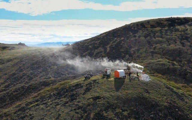 Resolution Minerals tops up cash reserves to fund exploration at 64North and Benmara