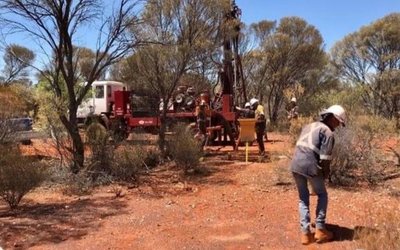 Resources and Energy Group declares high-grade gold discovery at East Menzies