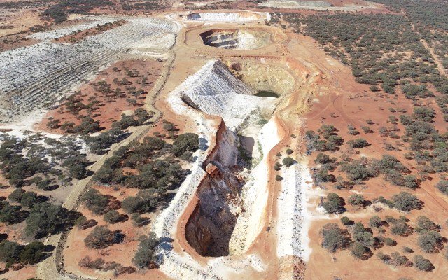 Rox Resources and Venus Metals strike more high-grade gold at Youanmi