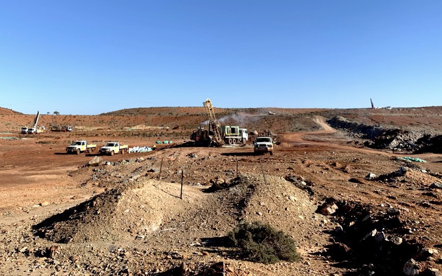 Rumble Resources identifies high-grade tungsten in historical samples from Western Queen gold project