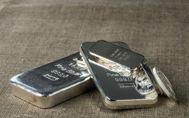 Silver to have bonanza 2022 after record demand last year