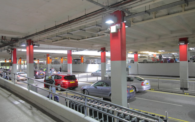 Smart Parking signs five-year deal with London’s Gatwick Airport