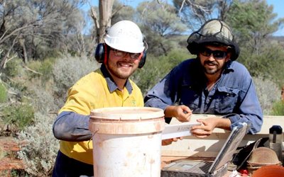 Solstice Minerals defines near-surface gold system at Yarri’s Bluetooth target in WA