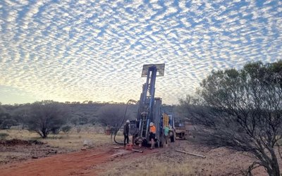 Solstice Minerals makes shallow gold hits at Bunjarra and Box Soak targets