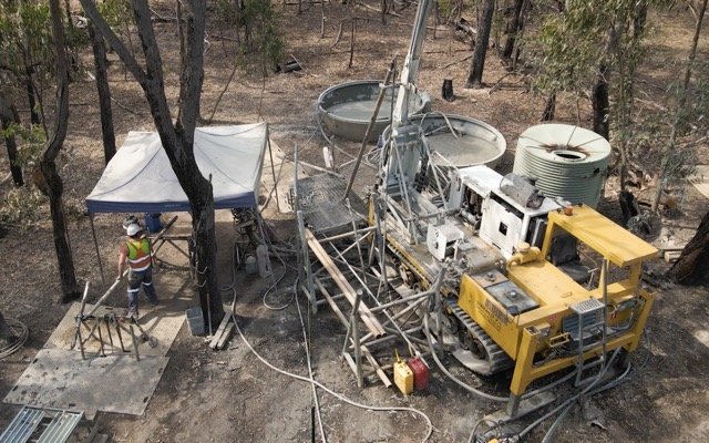 Southern Cross adds third rig to drilling at Sunday Creek gold-antimony project