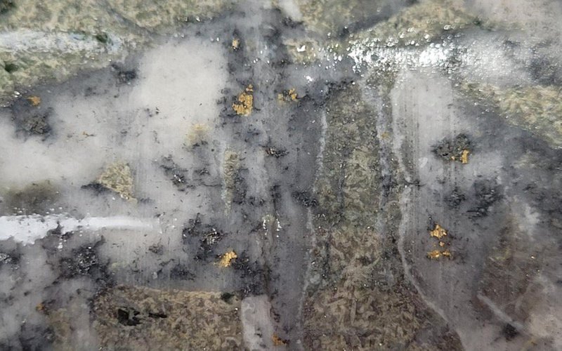 Southern Cross Gold confirms best hole to date plus bonanza grades at Sunday Creek project