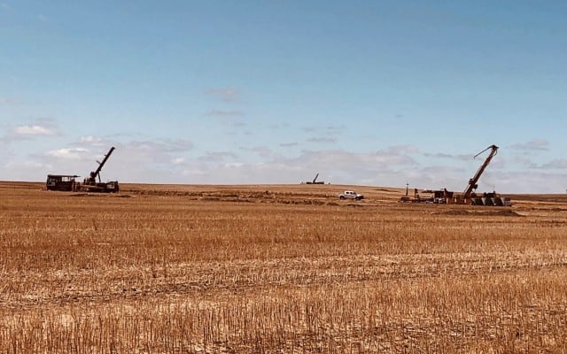 Stavely Minerals brings forward deep drilling, noted porphyry expert on site