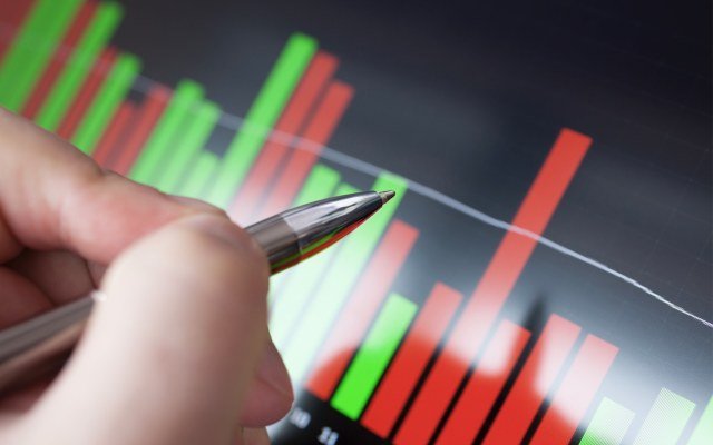 Stock market continues to perform in 2018, as reporting season takes hold