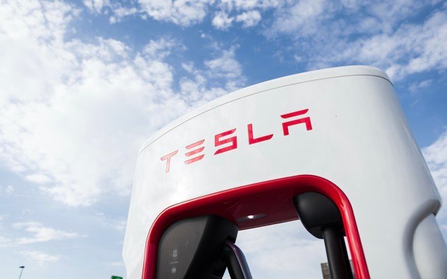 Tesla waves a $1b cheque in Australian miners’ faces, urges local battery metals processing