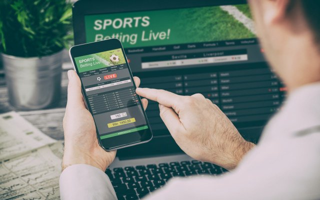 TopBetta Holdings sells retail wagering arms to PlayUp