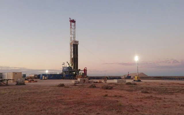 Vintage Energy and JV partners enter rig sharing deal with Strike Energy